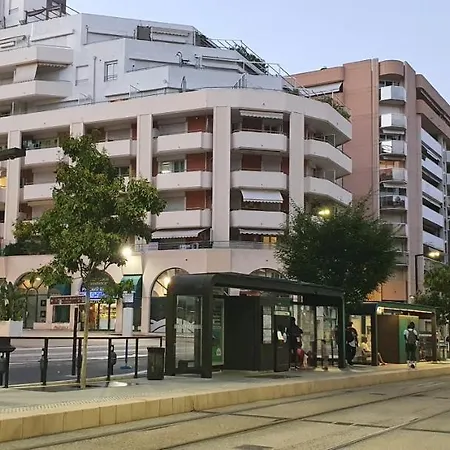 Appartamento Lovely 1 Bedroom Vacation With Free Parking.